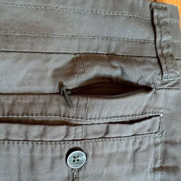 Toad&Co Women's Hiking/Outdoor Bermudas - Picture 6 of 7